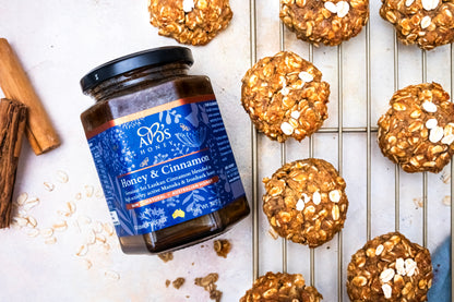 MANUKA HONEY AND CINNAMON