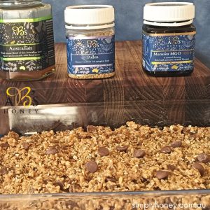 Manuka honey, pollen protein bar